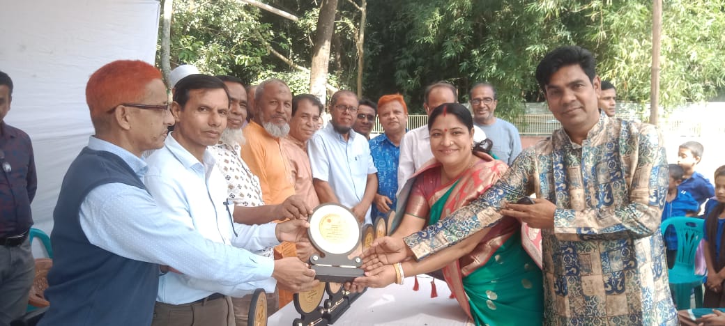 ছাতকে বারকাহন সরকারি প্রাথমিক বিদ্যালয়ে শিক্ষক, শিক্ষার্থী সংবর্ধনা।